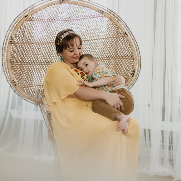 Meet your Posher, Mandy - Picture 1 of 2